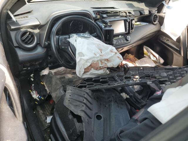Photo 8 from auction – 2018 TOYOTA RAV4 SE with VIN JTMNFREV3JD119474