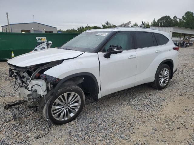 TOYOTA HIGHLANDER 2023 with VIN 5TDKDRBH7PS037087 - Photo from auction
