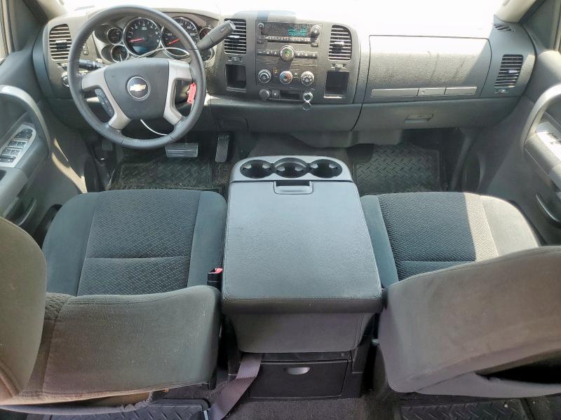 Фото 8 с аукциона – 2008 CHEVROLET SILVERADO с VIN 3GCEC13098G296089