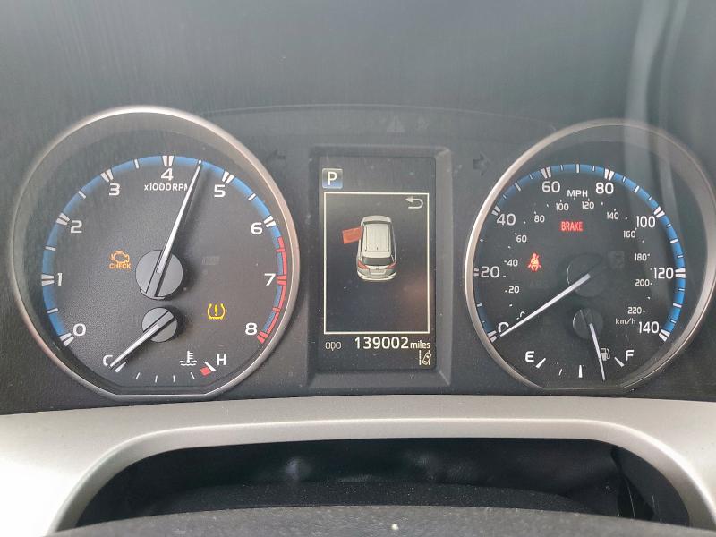 Photo 9 from auction – 2018 TOYOTA RAV4 LE with VIN 2T3ZFREVXJW446331