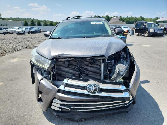 Photo 5 from auction – 2018 TOYOTA HIGHLANDER with VIN 5TDDZRFH9JS867386