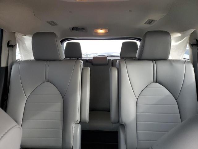 Photo 10 from auction – 2022 TOYOTA HIGHLANDER with VIN 5TDGZRBH8NS240977