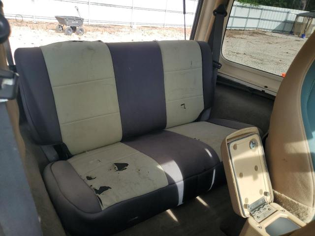 Photo 10 from auction – 2000 JEEP WRANGLER / with VIN 1J4FA59S6YP762125