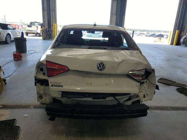 Photo 6 from auction – 2016 VOLKSWAGEN PASSAT S with VIN 1VWAS7A32GC046709