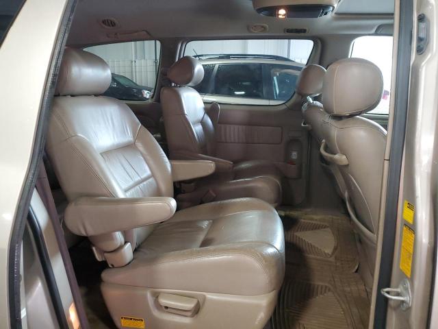 Photo 11 from auction – 2002 TOYOTA SIENNA LE with VIN 4T3ZF13C32U445980