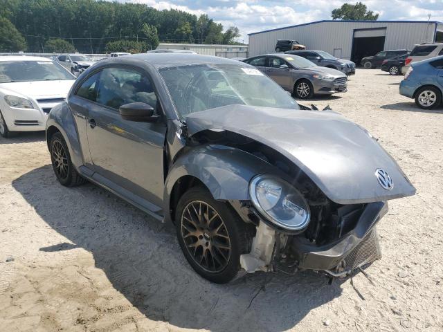 Photo 4 from auction – 2014 VOLKSWAGEN BEETLE with VIN 3VWFP7AT6EM630694