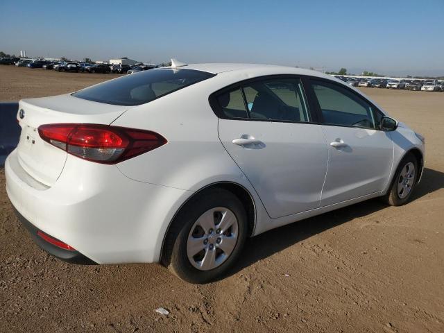Photo 3 from auction – 2017 KIA FORTE LX with VIN 3KPFK4A78HE040546