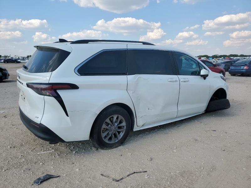 Photo 3 from auction – 2025 TOYOTA SIENNA LE with VIN 5TDKRKEC3SS232203