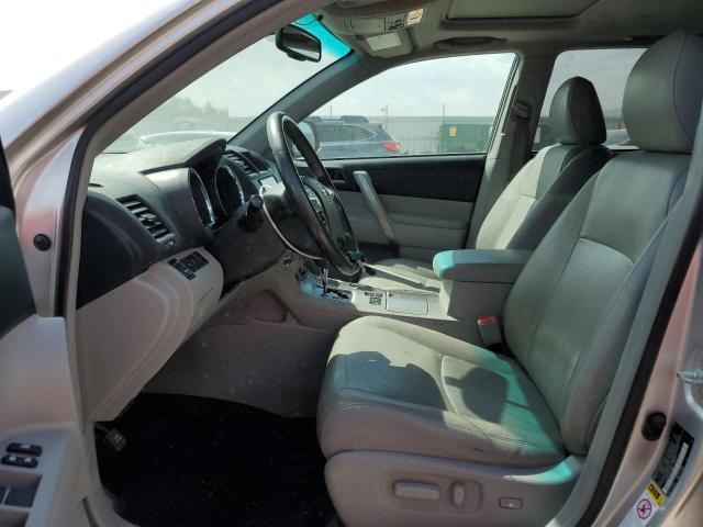 Photo 7 from auction – 2013 TOYOTA HIGHLANDER with VIN 5TDBK3EH3DS192827