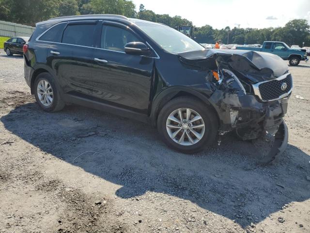 Photo 4 from auction – 2017 KIA SORENTO LX with VIN 5XYPG4A37HG300585