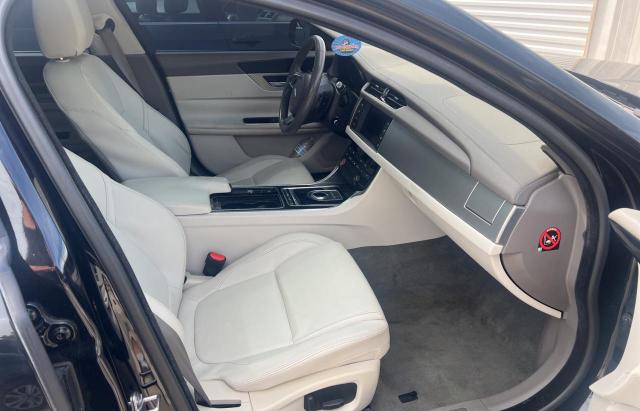 Photo 5 from auction – 2017 JAGUAR XF PREMIUM with VIN SAJBD4BV7HCY29334