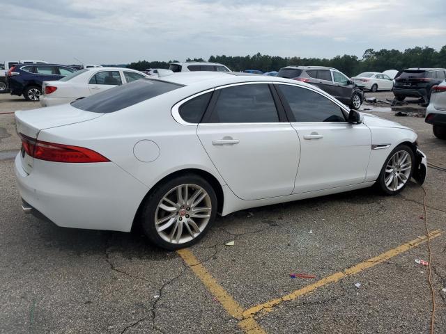Photo 3 from auction – 2016 JAGUAR XF PRESTIG with VIN SAJBE4BV0GCY13763