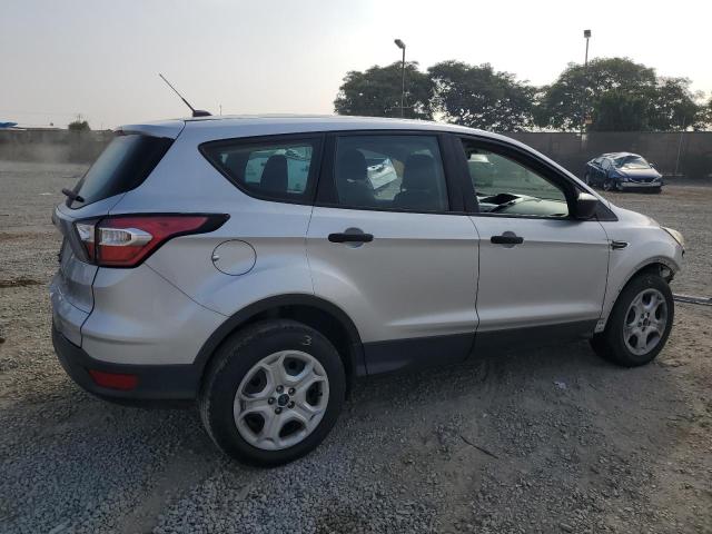 Photo 3 from auction – 2017 FORD ESCAPE S with VIN 1FMCU0F71HUD85218