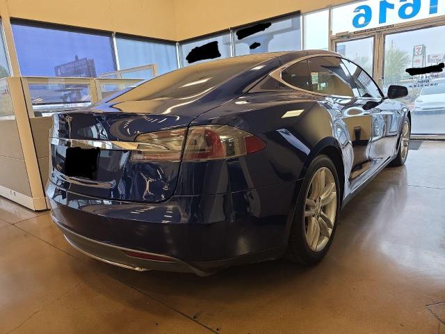 Photo 4 from auction – 2015 TESLA MODEL S 70 with VIN 5YJSA1S25FF086846