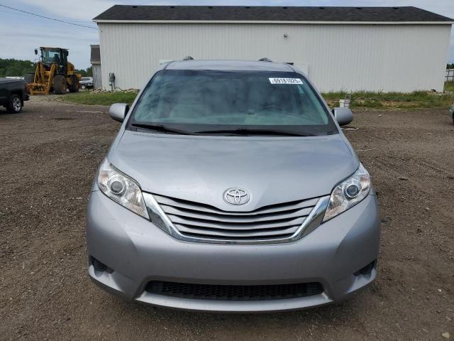 Photo 5 from auction – 2017 TOYOTA SIENNA LE with VIN 5TDJZ3DC5HS179211