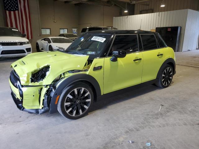 MINI COOPER S 2024 مع رقم تعريف المركبة WMW53DK00R2U61215 - صورة من المزاد