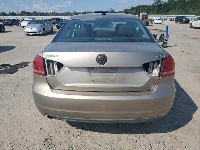 Photo 6 from auction – 2015 VOLKSWAGEN PASSAT S with VIN 1VWAT7A33FC010670