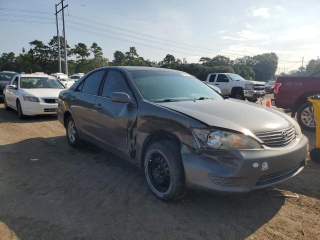 Photo 4 from auction – 2005 TOYOTA CAMRY LE with VIN 4T1BE32K55U548839