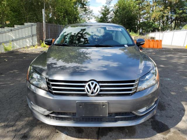 Photo 5 from auction – 2015 VOLKSWAGEN PASSAT S with VIN 1VWAT7A3XFC121295