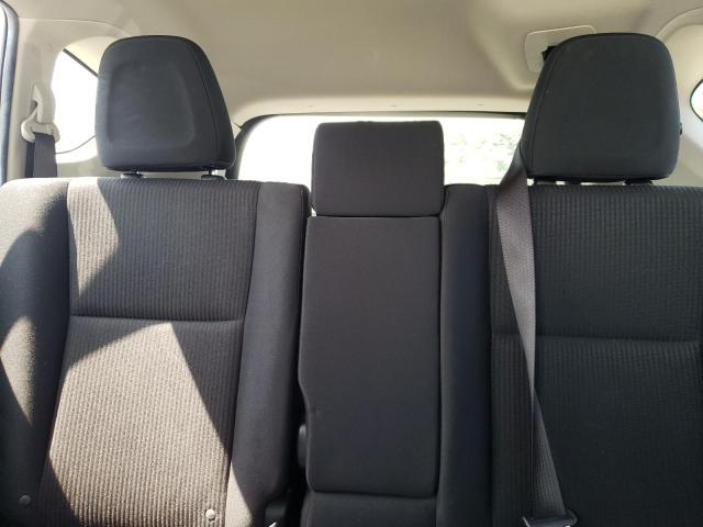Photo 10 from auction – 2018 TOYOTA RAV4 LE with VIN JTMBFREV0JJ235896