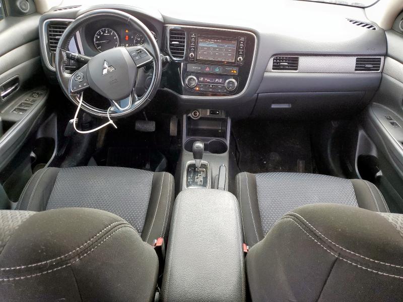 Photo 8 from auction – 2016 MITSUBISHI OUTLANDER with VIN JA4AD3A35GZ009084