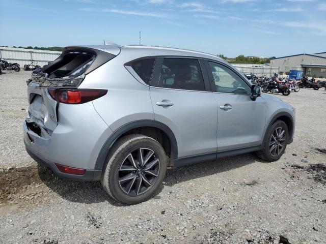 Photo 3 from auction – 2018 MAZDA CX-5 TOURING with VIN JM3KFACM9J1458179