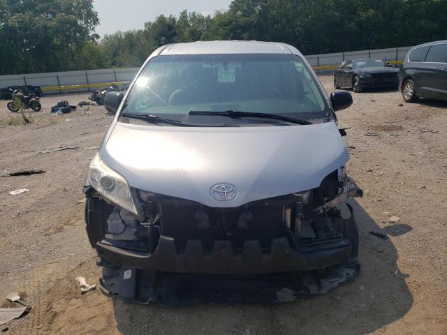 Photo 5 from auction – 2017 TOYOTA SIENNA with VIN 5TDZZ3DC7HS783569