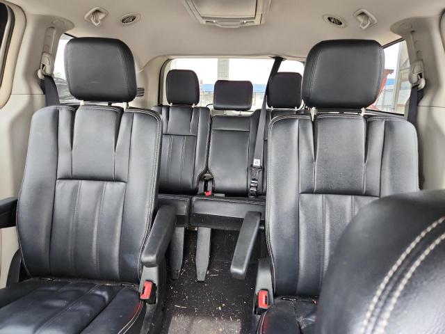 Photo 10 from auction – 2014 CHRYSLER TOWN & COU with VIN 2C4RC1BG3ER324216