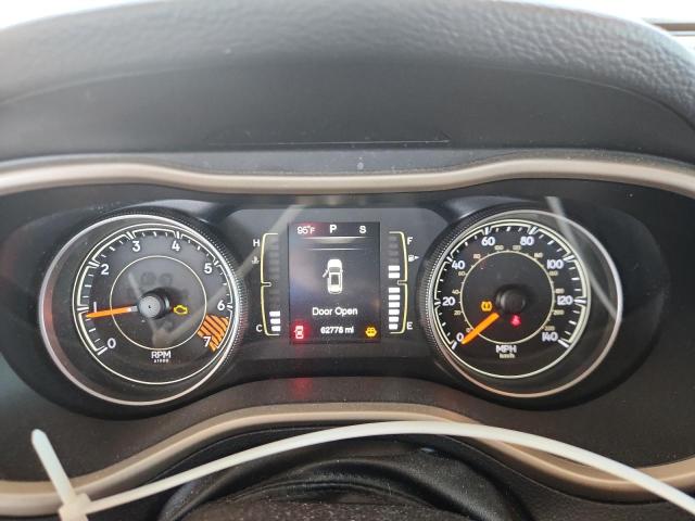 Photo 9 from auction – 2015 JEEP CHEROKEE L with VIN 1C4PJLCB6FW706647