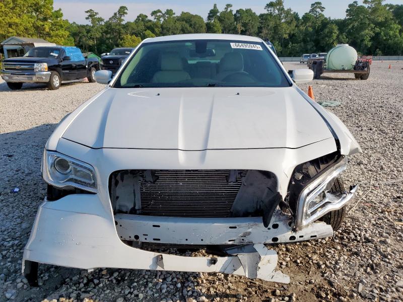 Photo 5 from auction – 2016 CHRYSLER 300 LIMITE with VIN 2C3CCAAG0GH135415