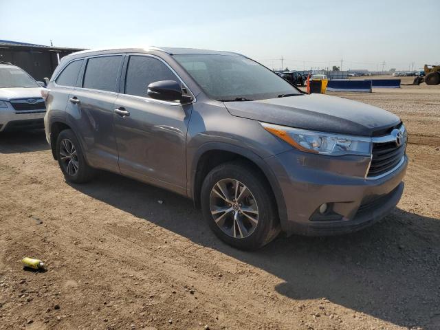 Photo 4 from auction – 2016 TOYOTA HIGHLANDER with VIN 5TDJKRFH6GS263309