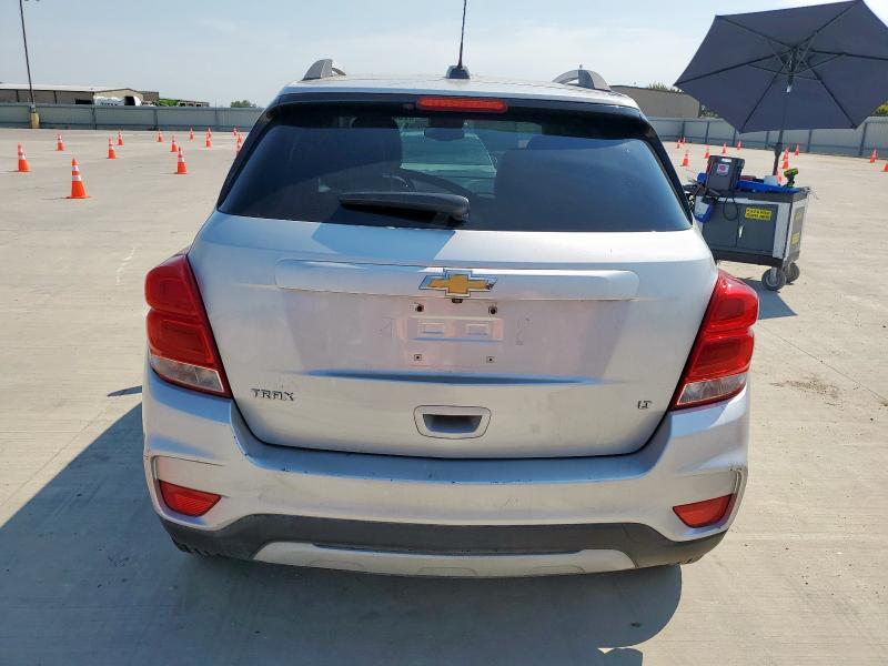 Photo 6 from auction – 2017 CHEVROLET TRAX LS with VIN KL7CJLSB0JB647768