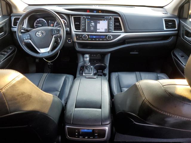 Photo 8 from auction – 2017 TOYOTA HIGHLANDER with VIN 5TDJZRFH3HS427533
