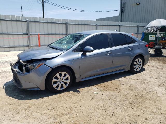 TOYOTA COROLLA LE 2022 with VIN 5YFEPMAE3NP381648 - Photo from auction