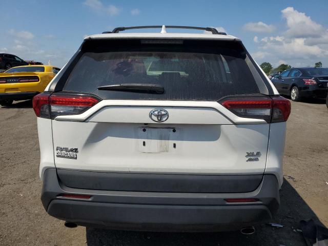 Photo 6 from auction – 2021 TOYOTA RAV4 XLE with VIN 2T3P1RFV5MW155907