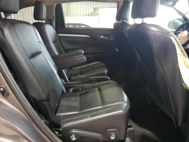 Photo 11 from auction – 2016 TOYOTA HIGHLANDER with VIN 5TDJKRFH9GS228618