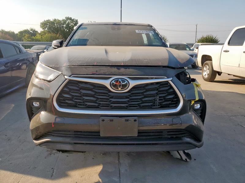 Photo 5 from auction – 2022 TOYOTA HIGHLANDER with VIN 5TDZZRAH9NS540862