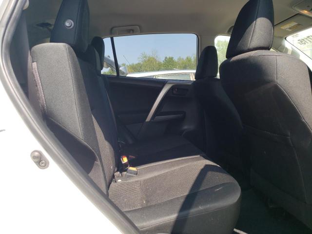 Photo 11 from auction – 2018 TOYOTA RAV4 LE with VIN JTMBFREV0JJ235896