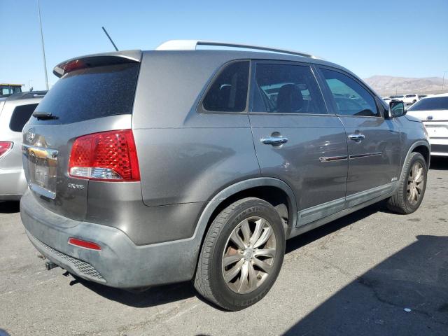 Photo 3 from auction – 2011 KIA SORENTO EX with VIN 5XYKUDA24BG091193