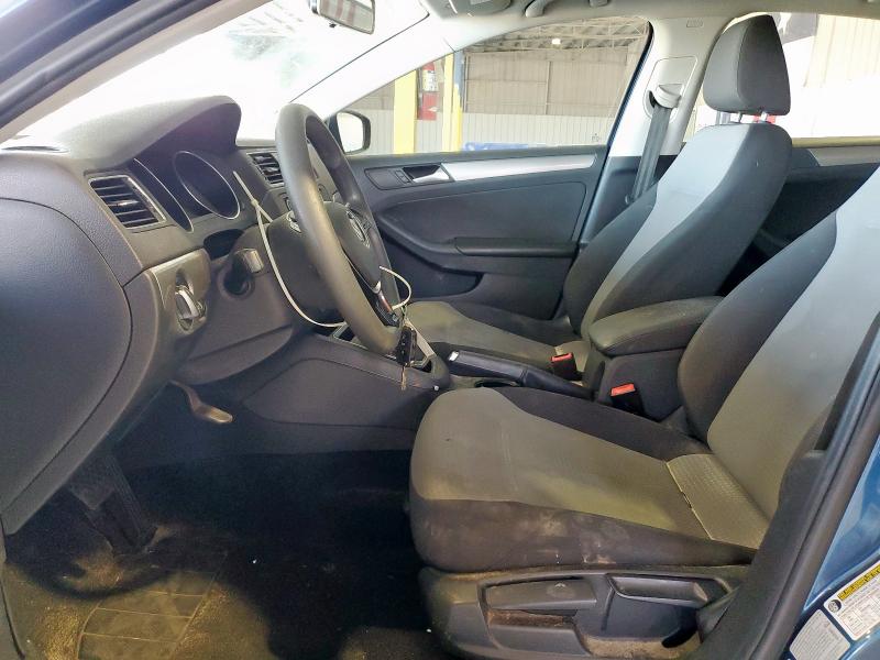 Photo 7 from auction – 2017 VOLKSWAGEN JETTA S with VIN 3VW2B7AJ5HM386942