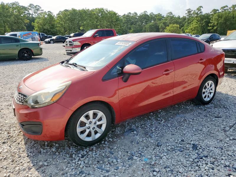 KIA RIO LX 2014 مع رقم تعريف المركبة KNADM4A32E6376285 - صورة من المزاد
