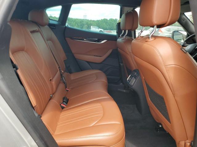 Photo 11 from auction – 2017 MASERATI LEVANTE with VIN ZN661XUA7HX250694