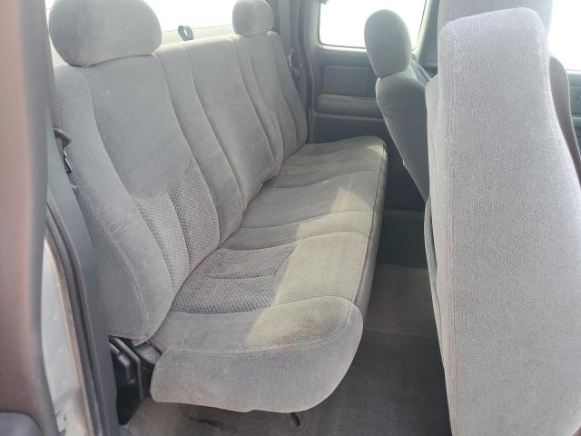 Photo 10 from auction – 2004 CHEVROLET SILVERADO C1500 with VIN 2GCEC19V741140963