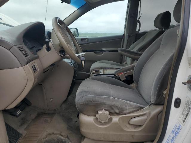 Photo 7 from auction – 2004 TOYOTA SIENNA CE with VIN 5TDZA23C24S141709
