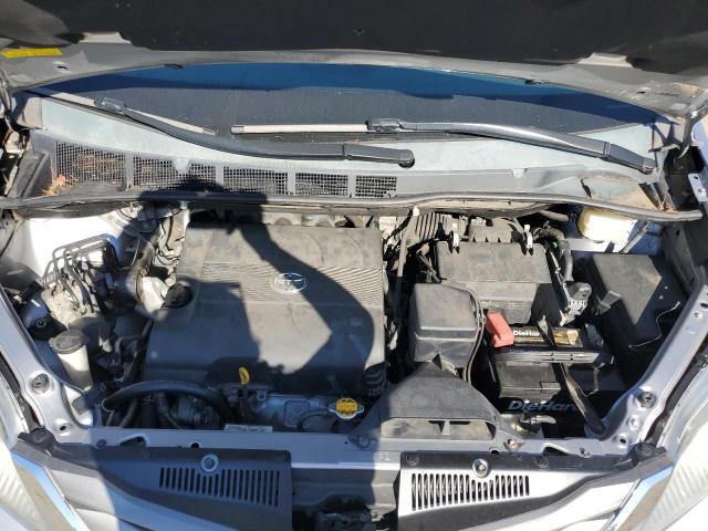 Photo 12 from auction – 2012 TOYOTA SIENNA XLE with VIN 5TDYK3DC5CS215880