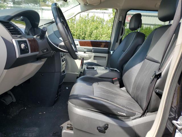 Photo 7 from auction – 2010 CHRYSLER TOWN & COU with VIN 2A4RR8DX7AR382080