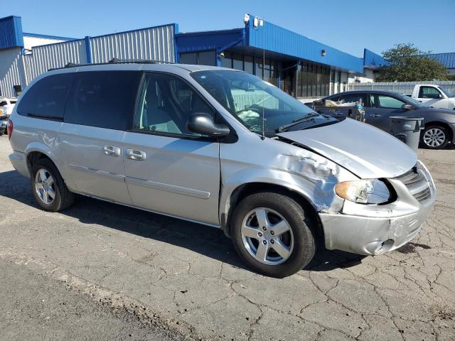 Photo 4 from auction – 2005 DODGE GRAND CARA with VIN 2D4GP44L75R463212