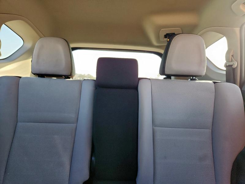 Photo 10 from auction – 2016 TOYOTA RAV4 XLE with VIN 2T3WFREV8GW245796