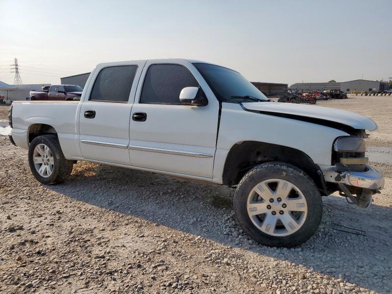 Photo 4 from auction – 2005 GMC NEW SIERRA with VIN 2GTEC13TX51146071