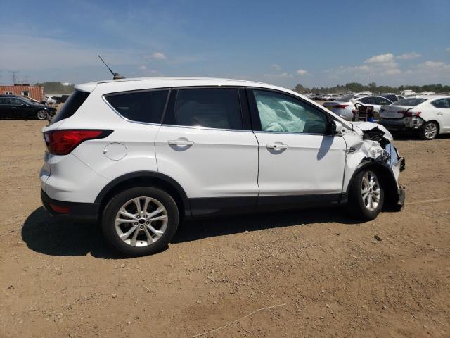 Photo 3 from auction – 2019 FORD ESCAPE SE with VIN 1FMCU9GD3KUA52258